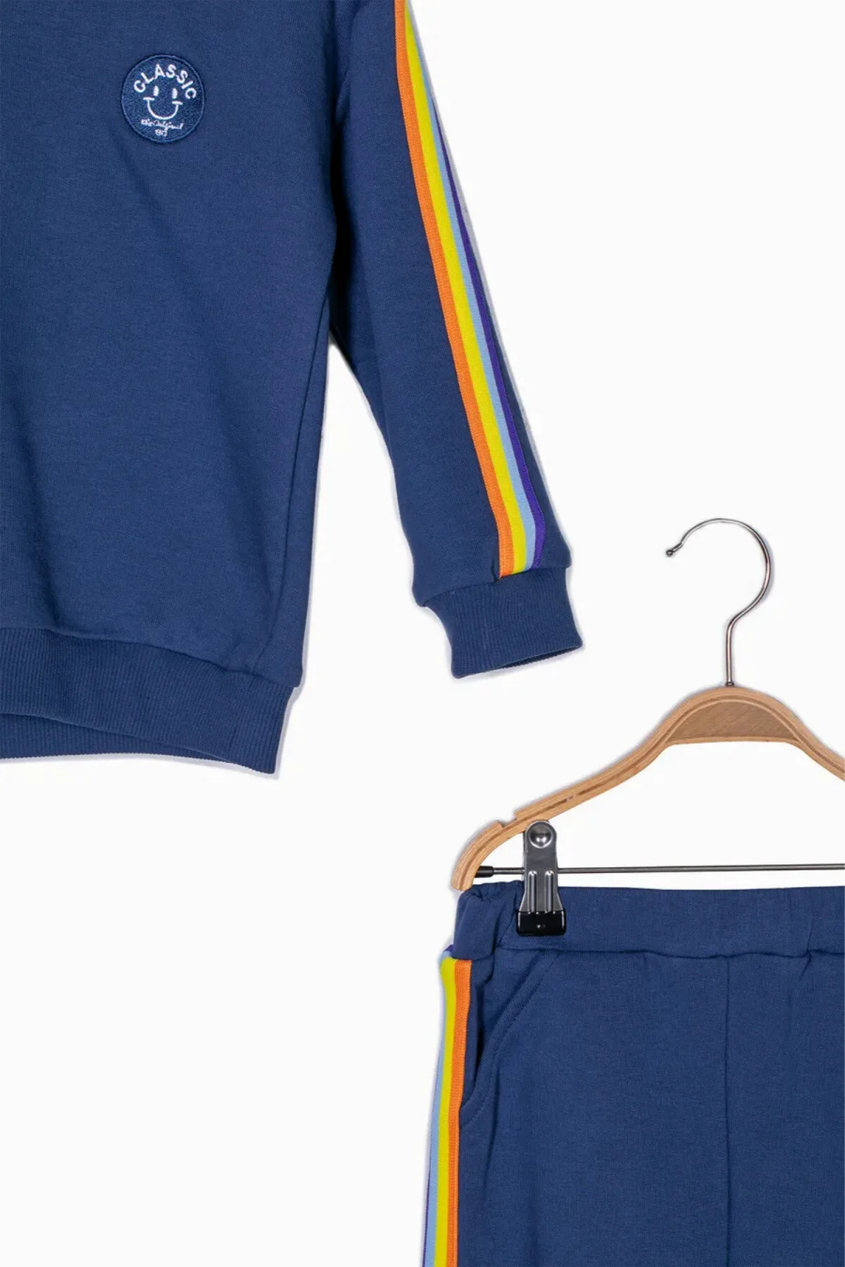 Erkek Çocuk 2'li Eşofman Takımı – Lacivert Sweatshirt ve Şerit Detaylı Jogger Pantolon
